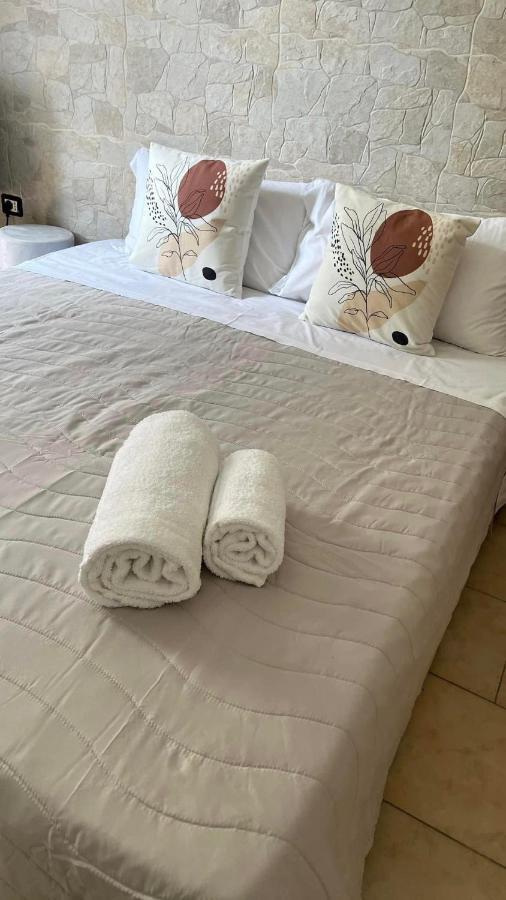 Faro'S Room Барі Екстер'єр фото