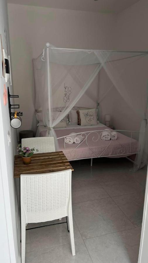Faro'S Room Барі Екстер'єр фото